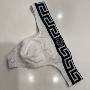 Versace Greca Thong White & Black size 4/M